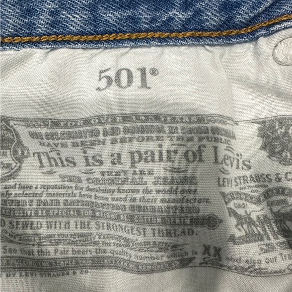 Levi's Women's 501 Light Blue Tie-Dye Jean Shorts - Size 29 - Picture 13 of 13